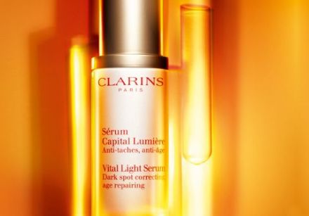 2011 - 11 - Clarins Vital Light Serum 