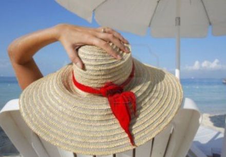 Myths about the sun - I am under the parasol, I don’t need to apply sunscreen. True or false?