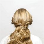 Comment réaliser un chignon tressé en 7 étapes faciles 5